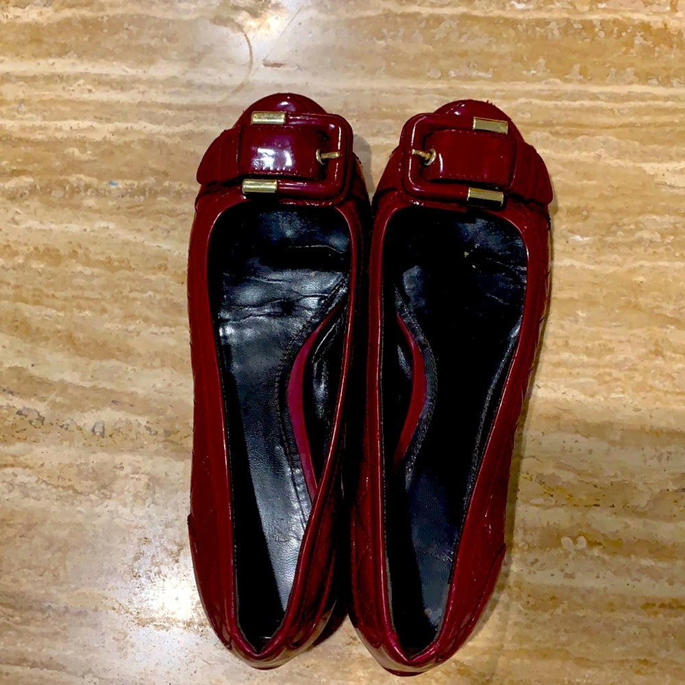 Burberry loafers in maroon patent leather
